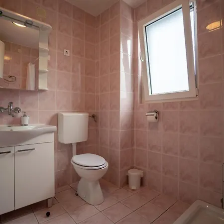 Apartment With Parking Space - 23689